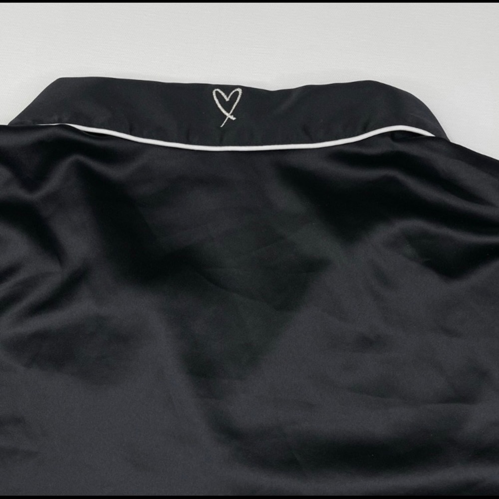 Victoria’s Secret Top Button Silky Pajama Comfy - Picture 5 of 9